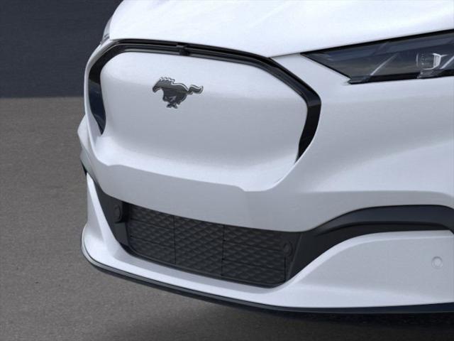 Photo of 2025 Star White Metallic Tri-Coat Ford Mustang Mach-E