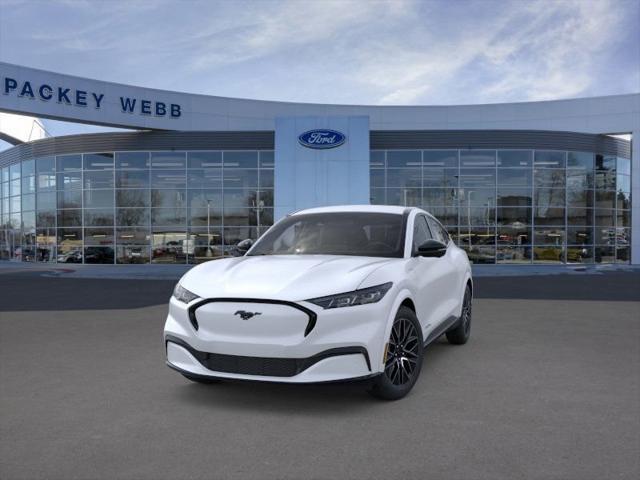 Photo of 2025 Star White Metallic Tri-Coat Ford Mustang Mach-E