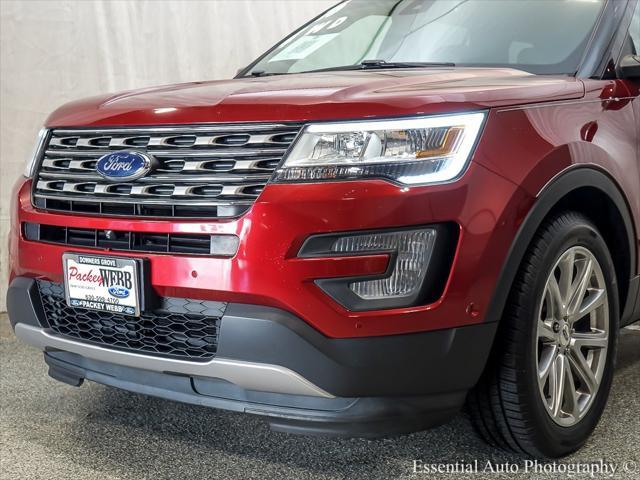 Photo of 2016 White Platinum Metallic Tri-Coat Ford Explorer