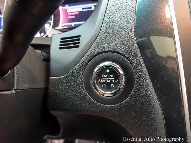 Photo of 2016 White Platinum Metallic Tri-Coat Ford Explorer