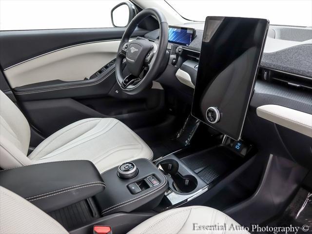 Photo of 2024 White Metallic Ford Mustang Mach-E