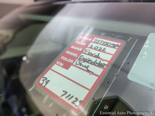 Photo of 2022 Stone Blue Metallic Ford Expedition Max