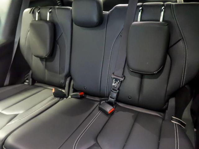 Photo of 2021 Brilliant Black Crystal Pearlcoat Chrysler Pacifica