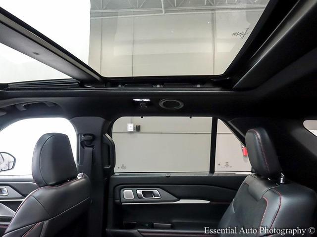 Photo of 2025 Gray Metallic Ford Explorer
