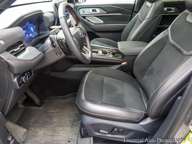 Photo of 2025 Gray Metallic Ford Explorer
