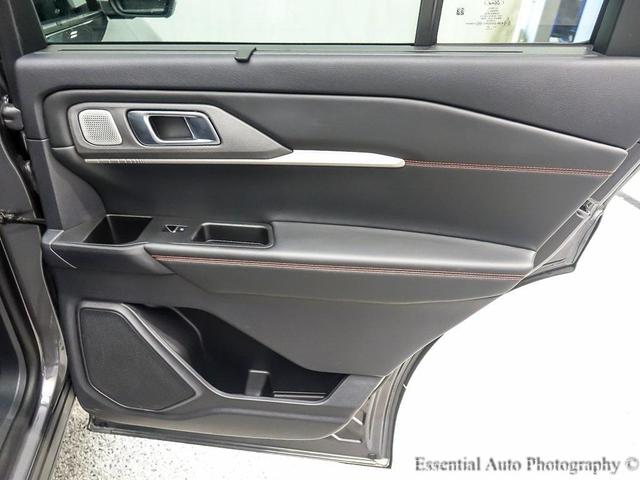 Photo of 2025 Gray Metallic Ford Explorer