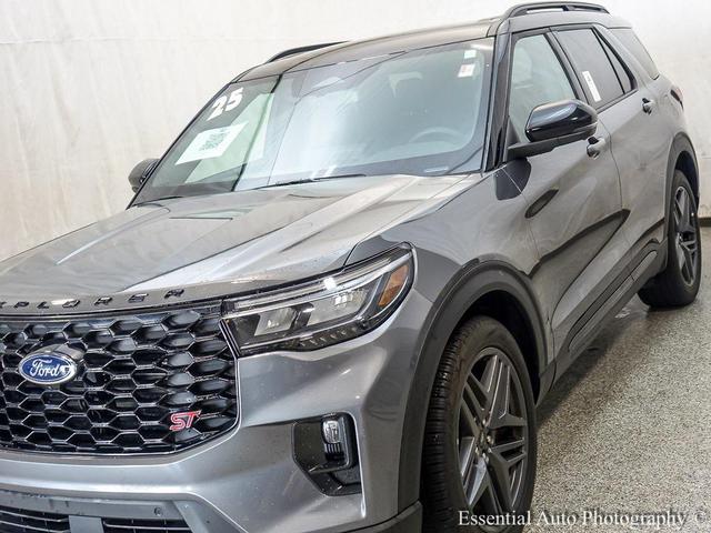 Photo of 2025 Gray Metallic Ford Explorer