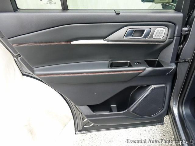 Photo of 2025 Gray Metallic Ford Explorer