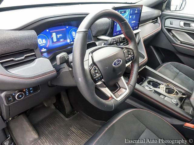Photo of 2025 Gray Metallic Ford Explorer