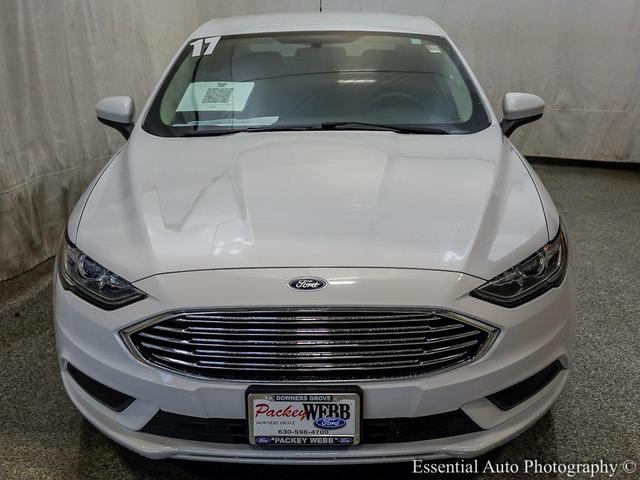 Photo of 2017 Oxford White Ford Fusion