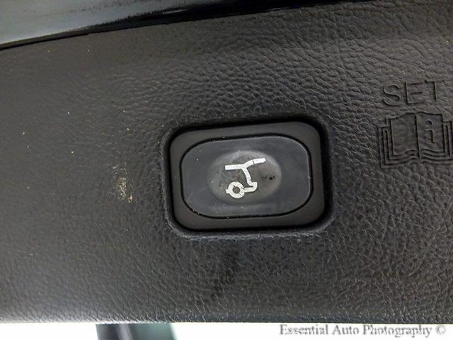 Photo of 2023 Agate Black Metallic Ford Edge