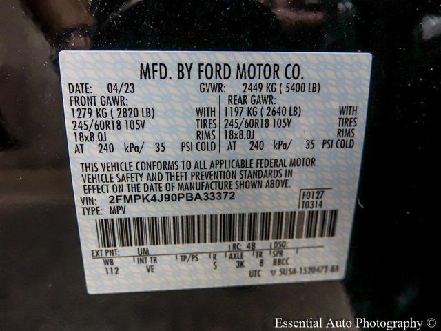 Photo of 2023 Agate Black Metallic Ford Edge