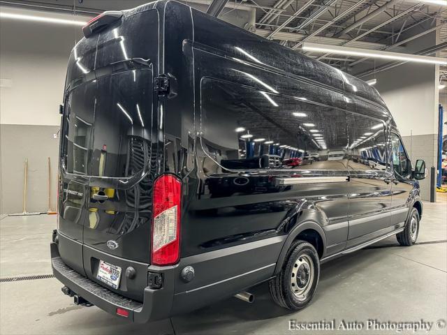Photo of 2024 Agate Black Metallic Ford Transit-250