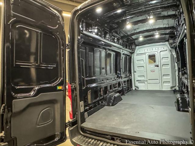 Photo of 2024 Agate Black Metallic Ford Transit-250