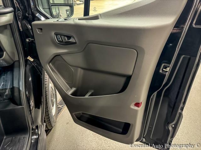 Photo of 2024 Agate Black Metallic Ford Transit-250