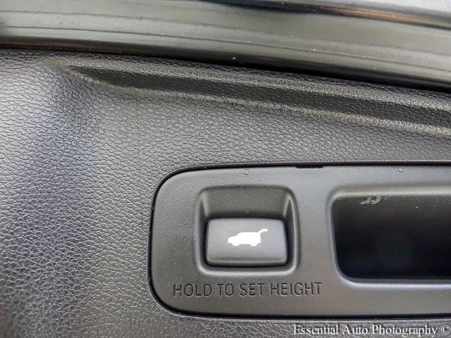 Photo of 2018 Crystal Black Pearl Honda CR-V