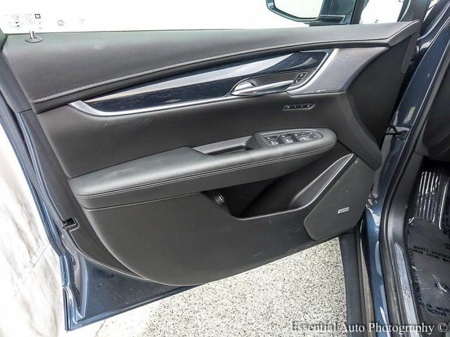 Photo of 2020 Shadow Metallic Cadillac XT5