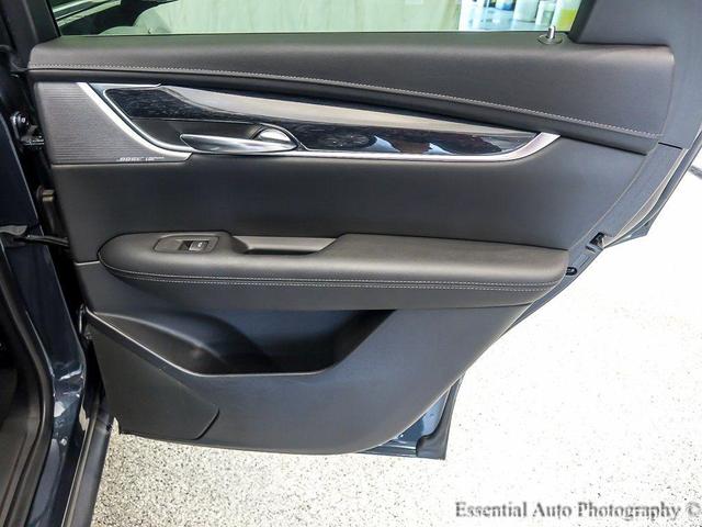 Photo of 2020 Shadow Metallic Cadillac XT5