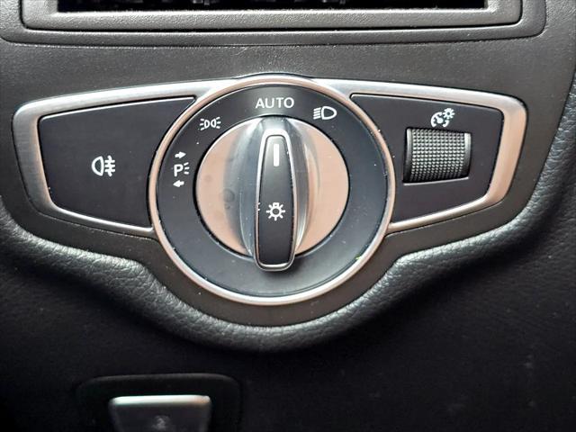 Photo of 2020 GRAY Mercedes-Benz GLC 300