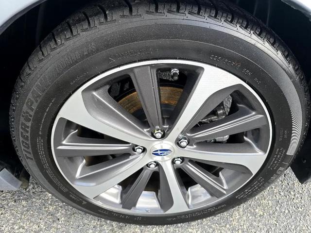 Photo of 2017 Ice Silver Metallic Subaru Legacy