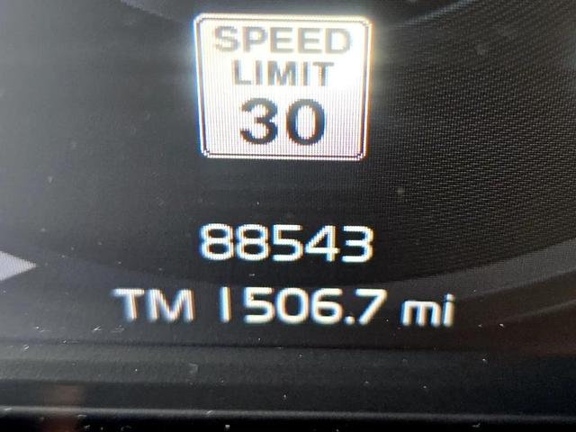 Photo of 2021 Crystal White Metallic Volvo XC40