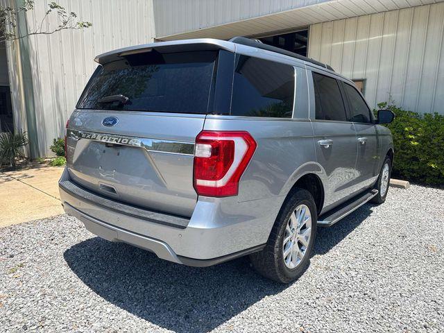 Photo of 2021 ICONIC SILVER METALLIC Ford Expedition