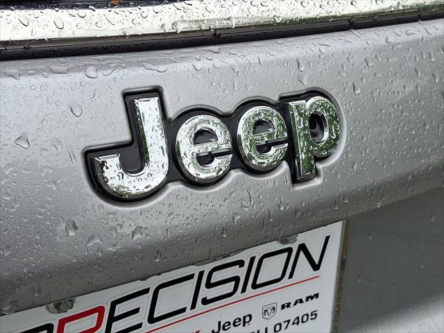 Photo of 2022 Billet Silver Metallic Clearcoat Jeep Compass