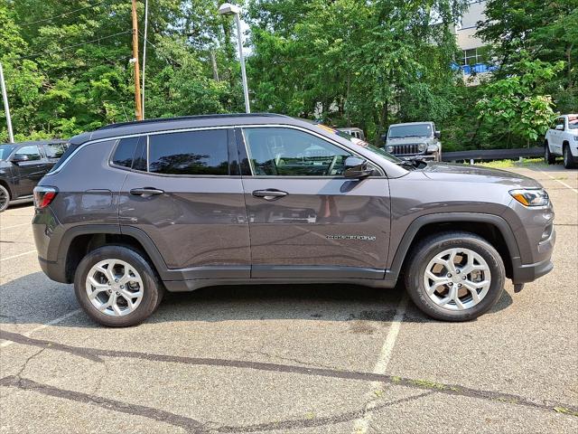 Photo of 2024 Baltic Gray Metallic Clearcoat Jeep Compass