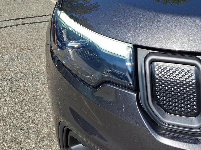 Photo of 2022 Granite Crystal Metallic Clearcoat Jeep Compass