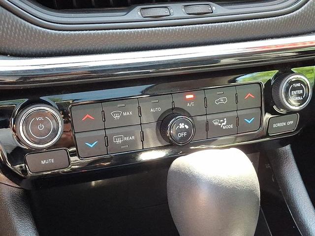 Photo of 2022 Granite Crystal Metallic Clearcoat Jeep Compass