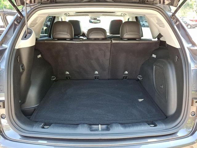 Photo of 2022 Granite Crystal Metallic Clearcoat Jeep Compass