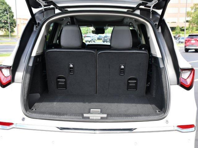 Photo of 2025 Platinum White Pearl Acura MDX