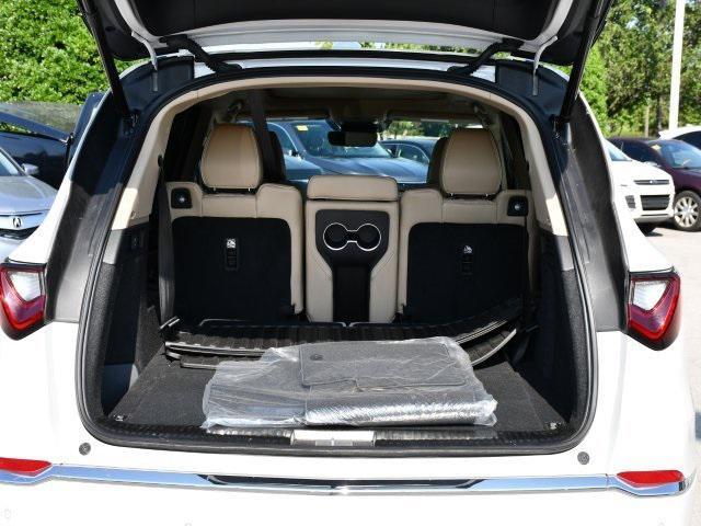 Photo of 2025 Platinum White Pearl Acura MDX