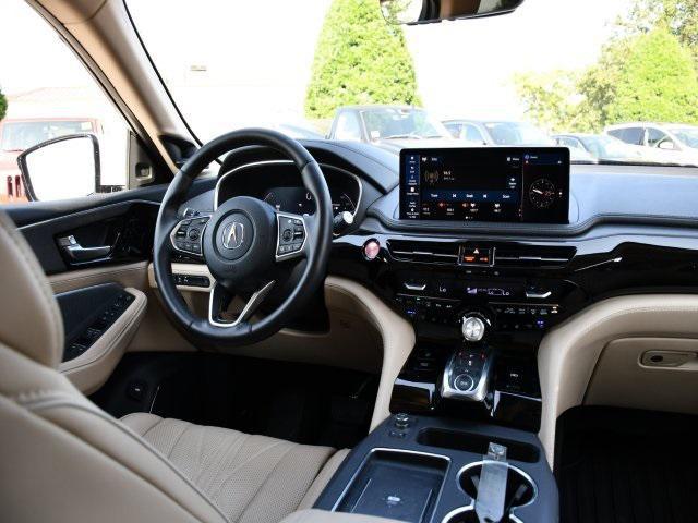 Photo of 2025 Platinum White Pearl Acura MDX