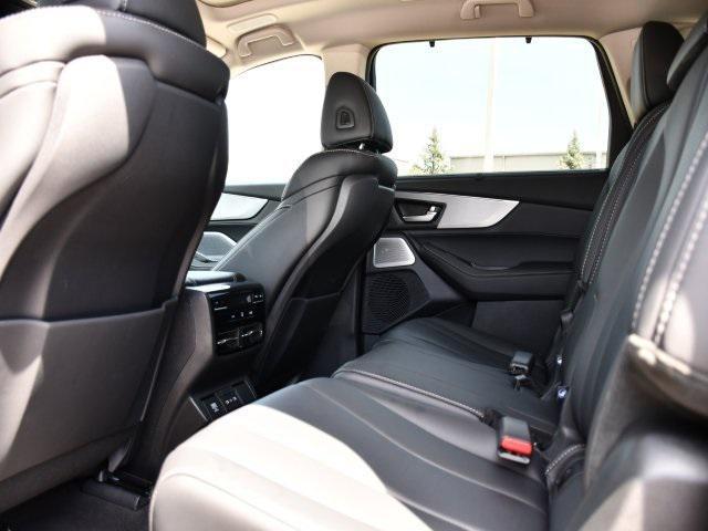 Photo of 2025 Majestic Black Pearl Acura MDX