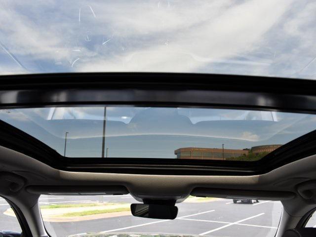 Photo of 2025 Majestic Black Pearl Acura MDX