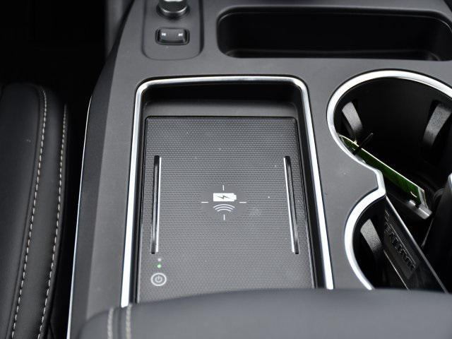 Photo of 2025 Majestic Black Pearl Acura MDX
