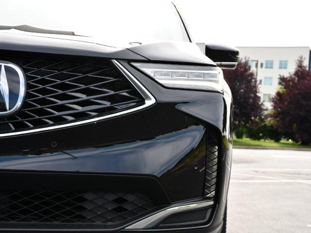 Photo of 2025 Majestic Black Pearl Acura MDX