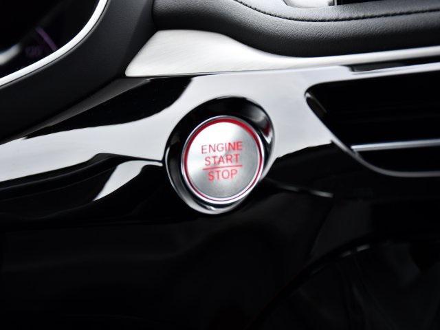 Photo of 2025 Majestic Black Pearl Acura MDX