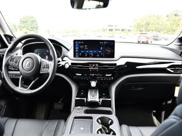 Photo of 2025 Majestic Black Pearl Acura MDX