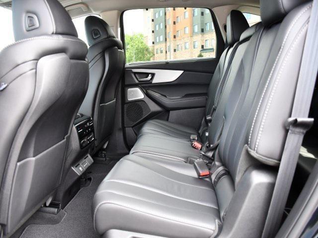 Photo of 2025 Majestic Black Pearl Acura MDX