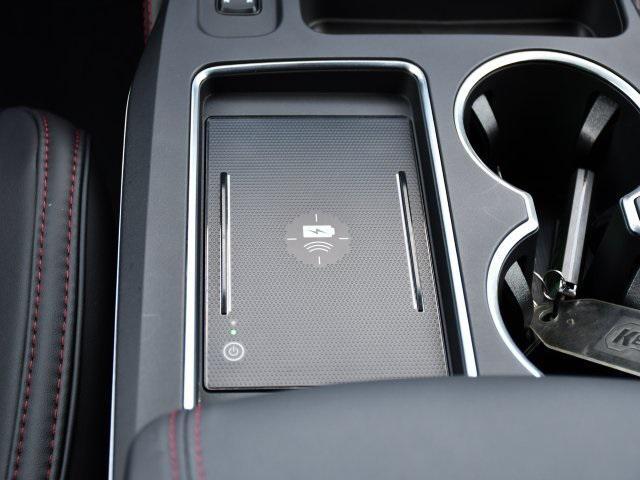Photo of 2025 Platinum White Pearl Acura MDX