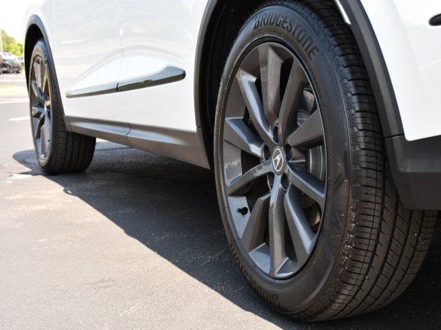 Photo of 2025 Platinum White Pearl Acura MDX