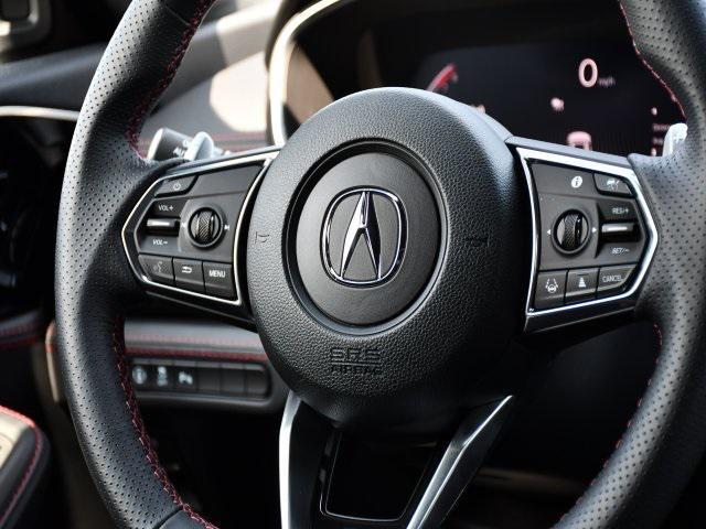 Photo of 2025 Platinum White Pearl Acura MDX