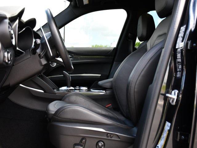 Photo of 2023 Vulcano Black Metallic Alfa Romeo Stelvio