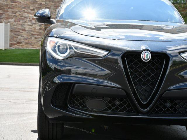 Photo of 2023 Vulcano Black Metallic Alfa Romeo Stelvio