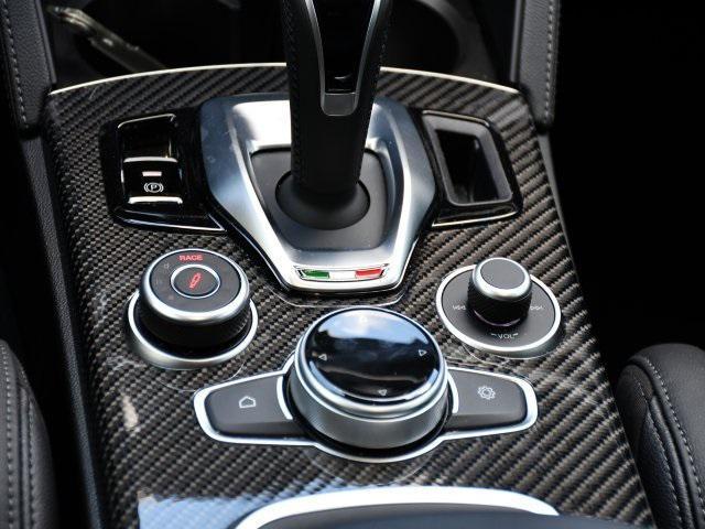 Photo of 2023 Vulcano Black Metallic Alfa Romeo Stelvio
