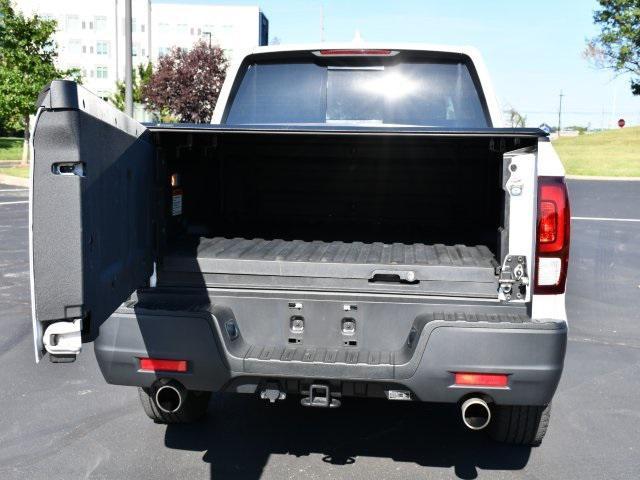 Photo of 2023 Platinum White Pearl Honda Ridgeline
