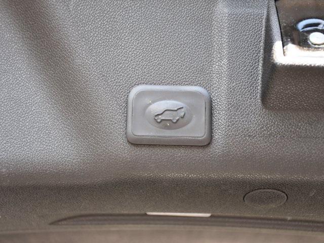 Photo of 2015 Quicksilver Metallic GMC Acadia