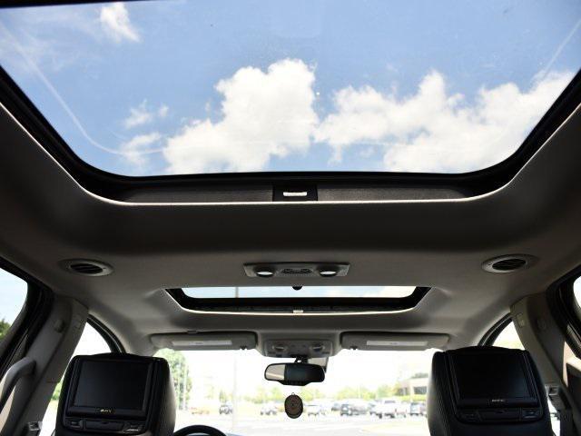 Photo of 2015 Quicksilver Metallic GMC Acadia